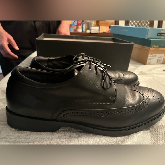 Florsheim Men’s Size  12 Black Leather Dress Shoe worn once - Picture 5 of 11